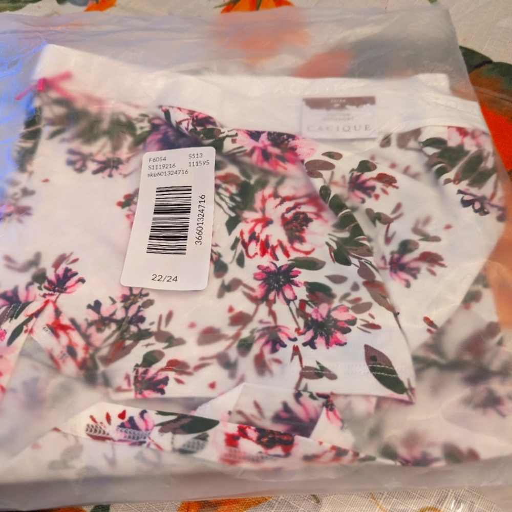 There were tags in bag cacique cotton boy shorts
